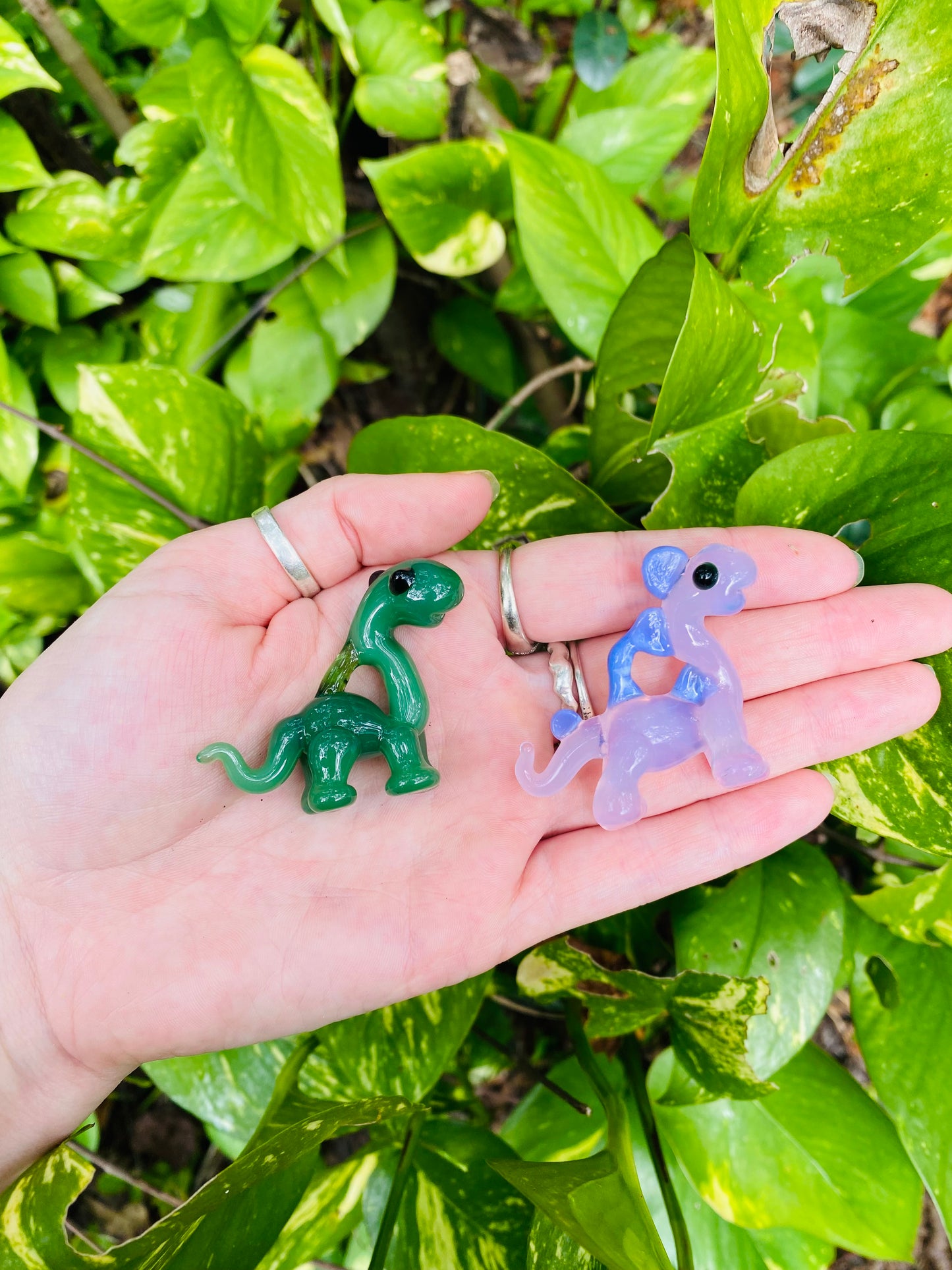 Dinosaur pendant (small)