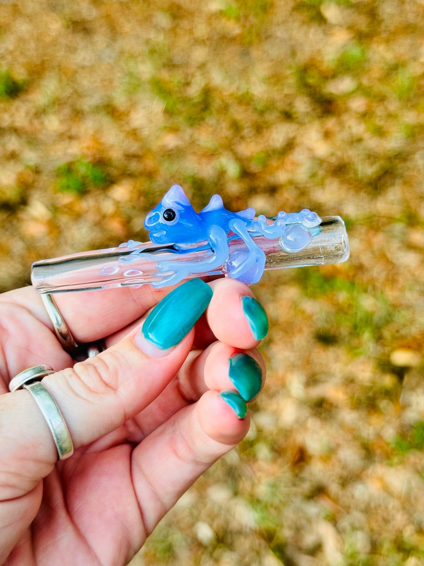 Chameleon finger saver/ glass filter tip