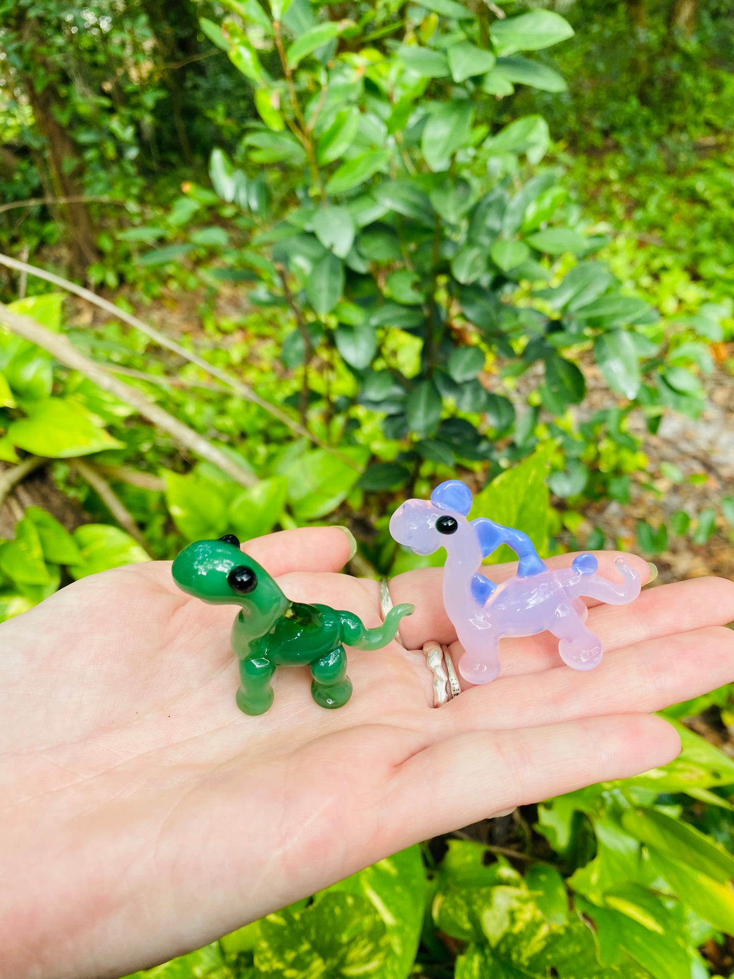 Dinosaur pendant (small)