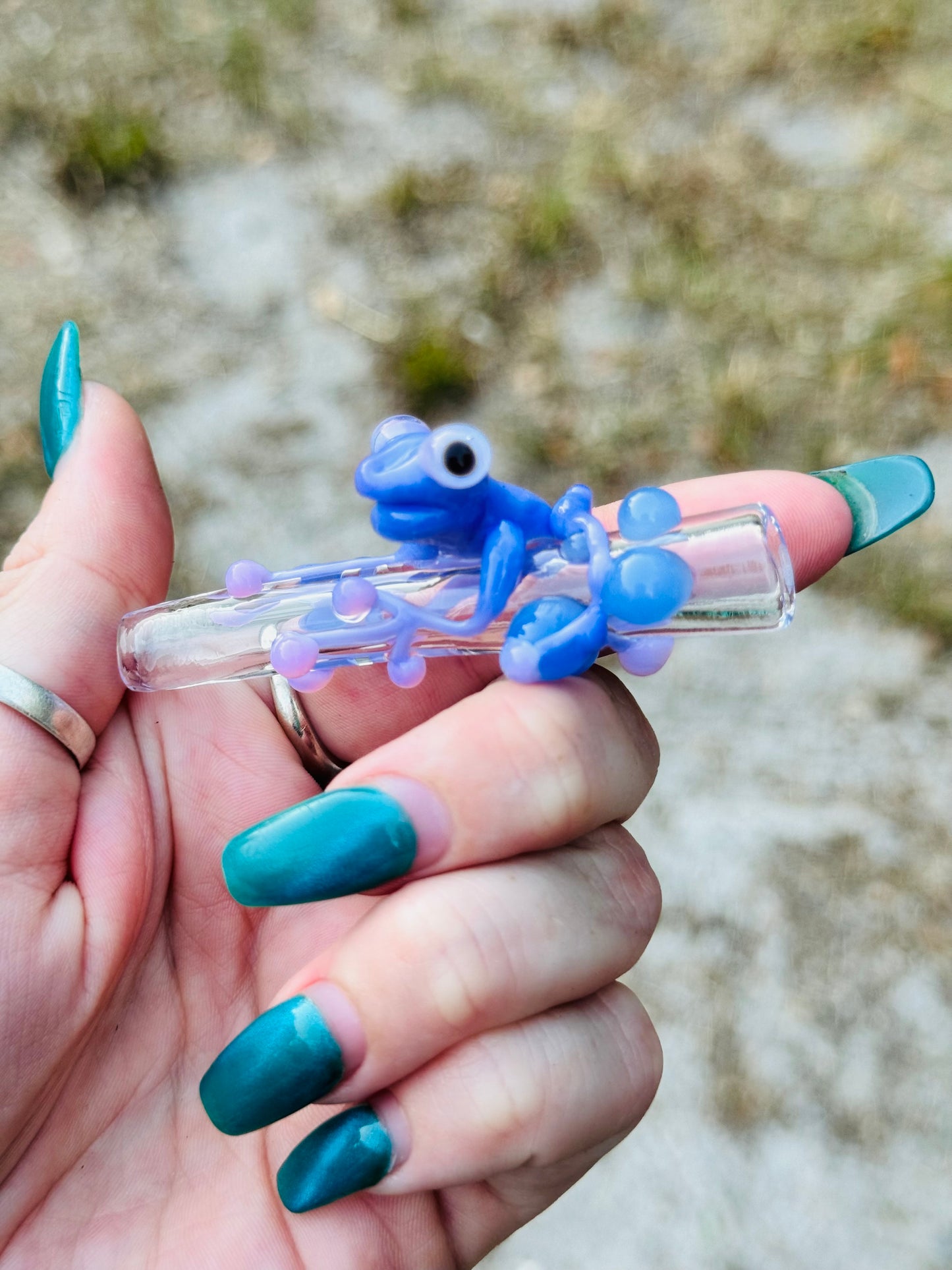 Frog finger saver/ glass filter tip