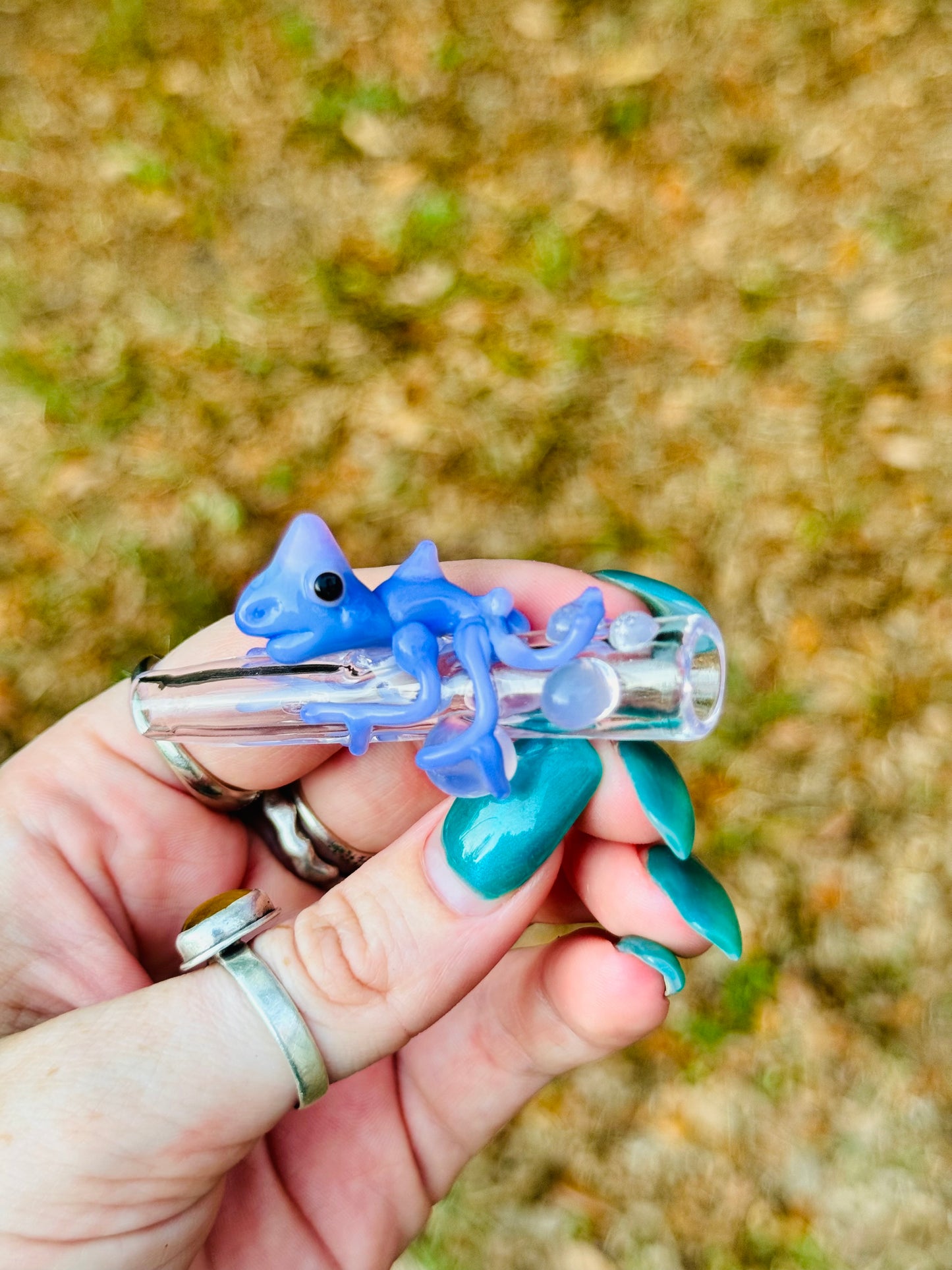 Chameleon finger saver/ glass filter tip