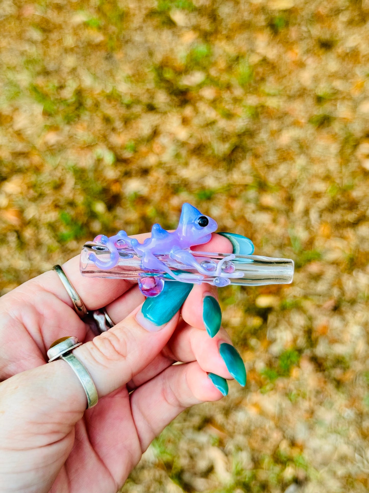 Chameleon finger saver/ glass filter tip