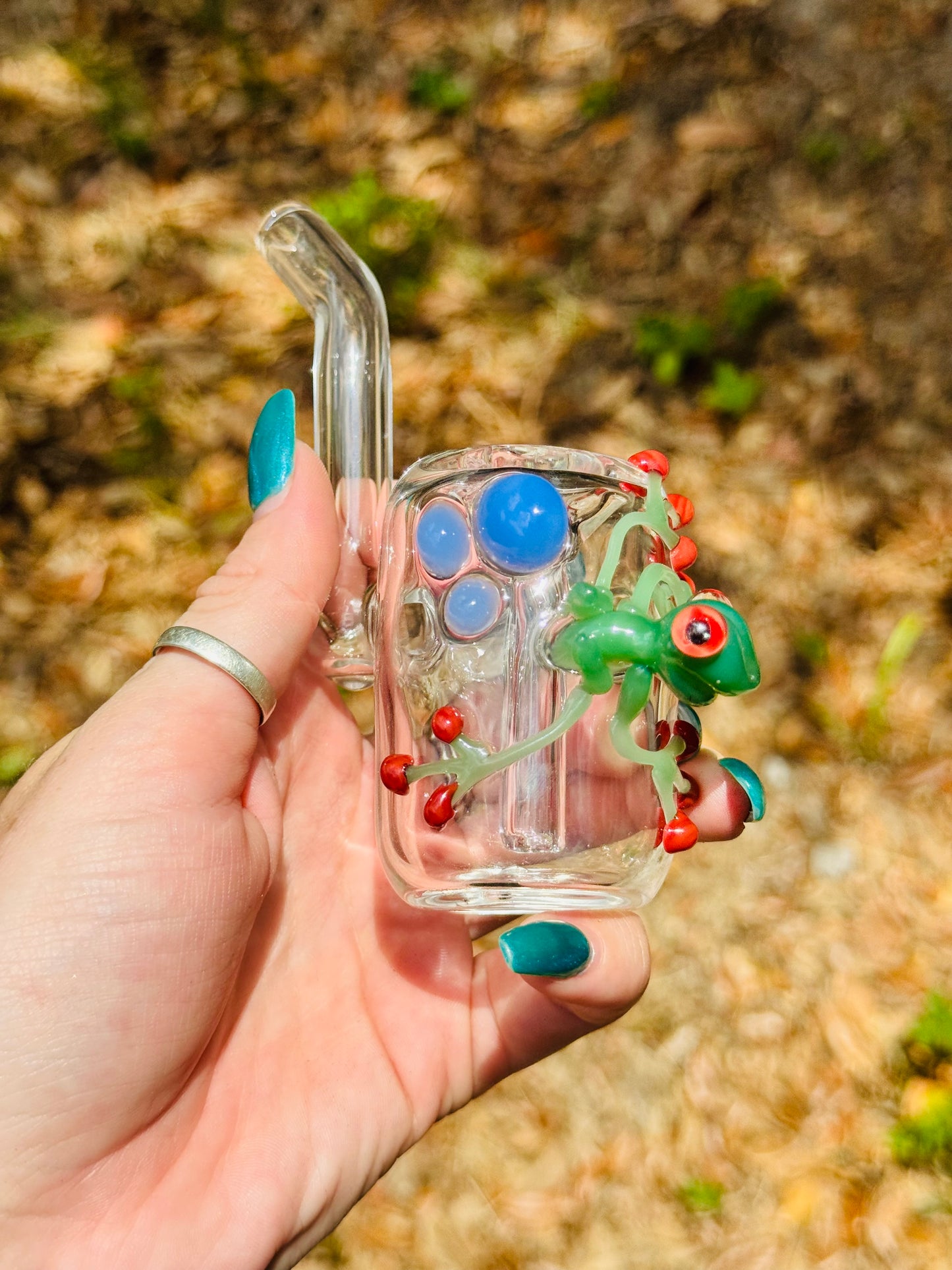 Frog bubbler “vase”